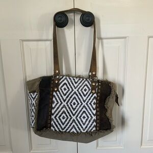 Myra Recycled Materials Tote